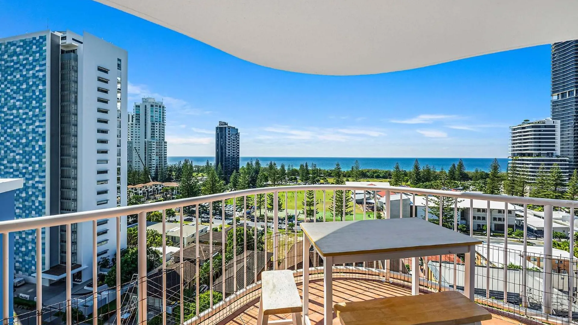 Oceanview Apartment In Resort Complex Gold Coast 0*,  Australie
